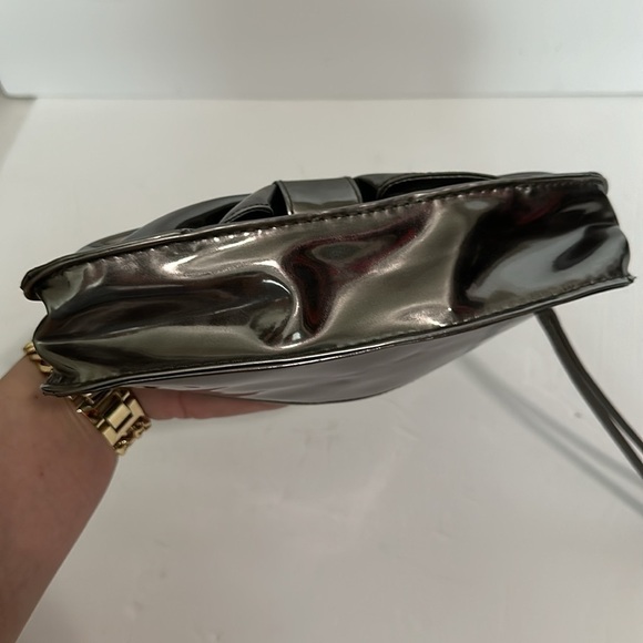 Hello Kitty Y2K Gunmetal Gray Makeup Case, Wristlet, Clutch, Bow, NEW wot